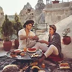 Artemis Cave & Spa- Adults Only 괴레메