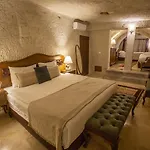 Artemis Cave & Spa- Adults Only 2*