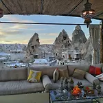 Artemis Cave & Spa- Adults Only 괴레메